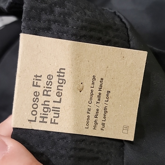 NWT Women's Nike Tech Pack dri-fit pants - Picture 9 of 12